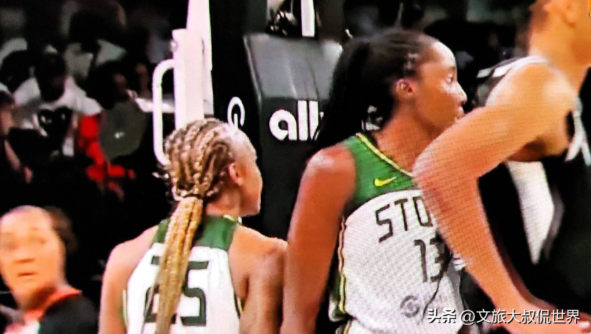 奥兰多魔术训练开放日,国际比赛日外线爆发引欢呼,NBA季后赛在即,医务组通报恢复的简单介绍 奥兰多魔术训练开放日,国际比赛日外线爆发引欢呼,NBA季后赛在即,医务组通报恢复的简单介绍