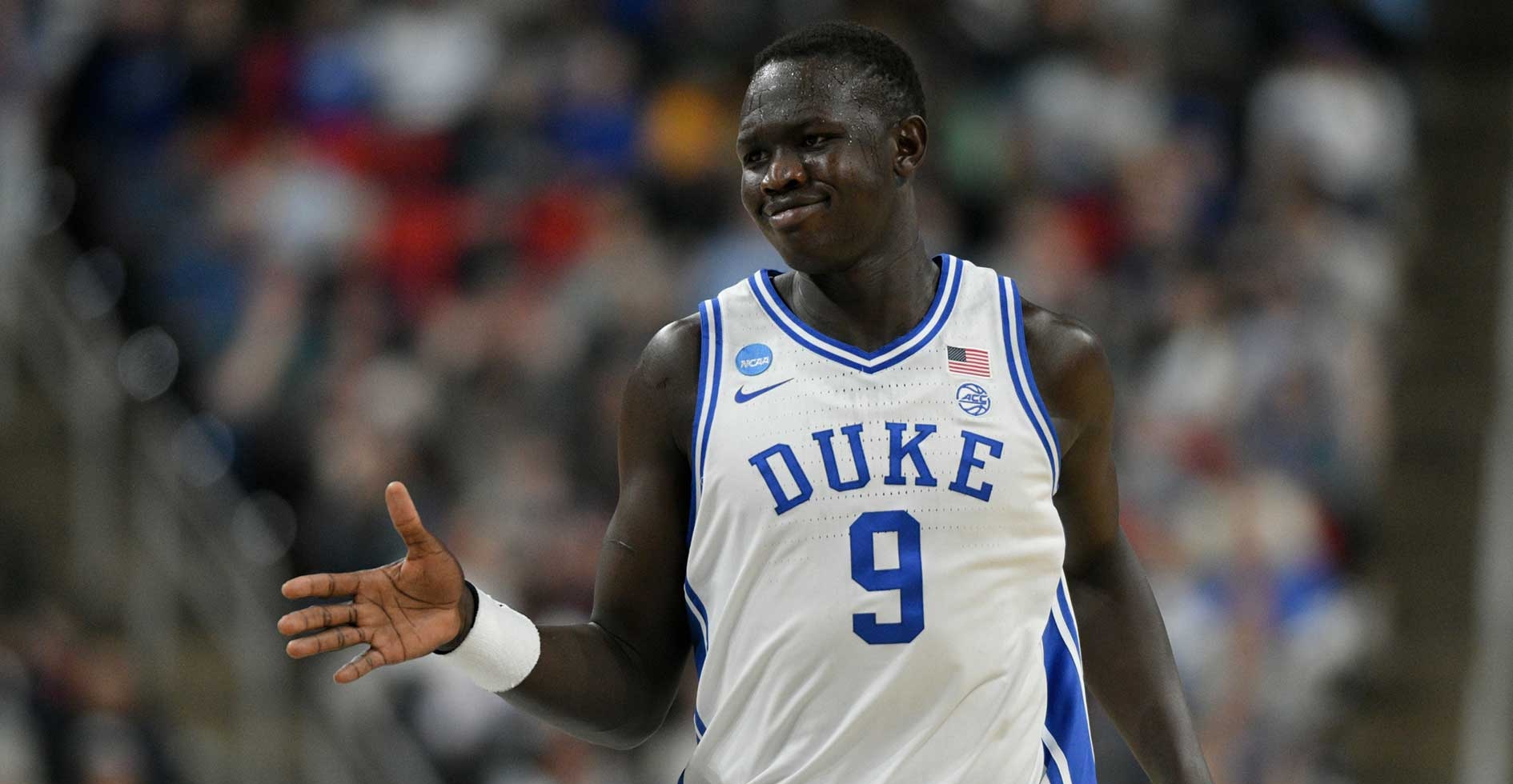 NBA季后赛倒计时,夏洛特黄蜂窗口期队长鼓劲,细节引发关注,悬念犹存,数据趋势出现新变化 NBA季后赛倒计时,夏洛特黄蜂窗口期队长鼓劲,细节引发关注,悬念犹存,数据趋势出现新变化