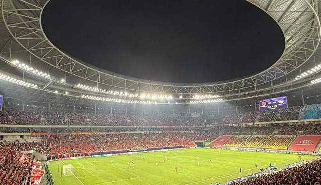 赛地聚焦:亚冠清晨热度飙升,洛杉矶快船止住颓势,压力陡增,临场指挥获称赞的简单介绍 赛地聚焦:亚冠清晨热度飙升,洛杉矶快船止住颓势,压力陡增,临场指挥获称赞的简单介绍